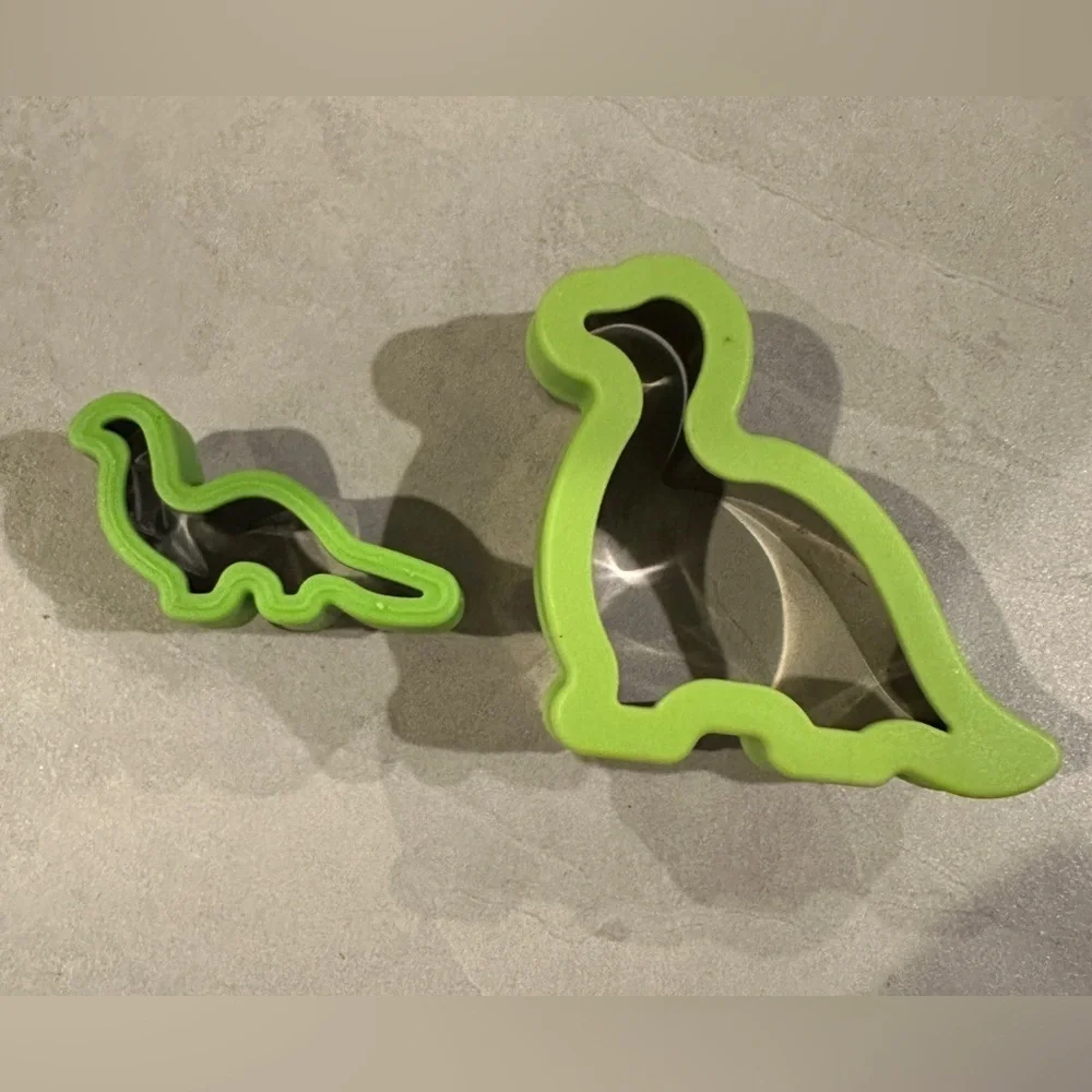 Set Of 2 Dinosaur cookie cutter metal plastic grip